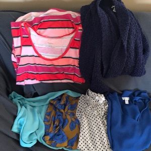 Lot of motherhood maternity shirts! Like new!